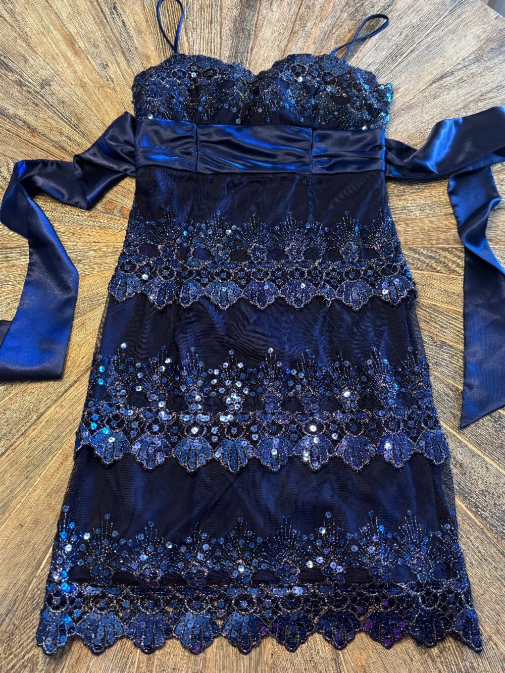 Vintage Y2K Navy Blue Sequin Lace Tiered Cocktail Dress with Satin Sash